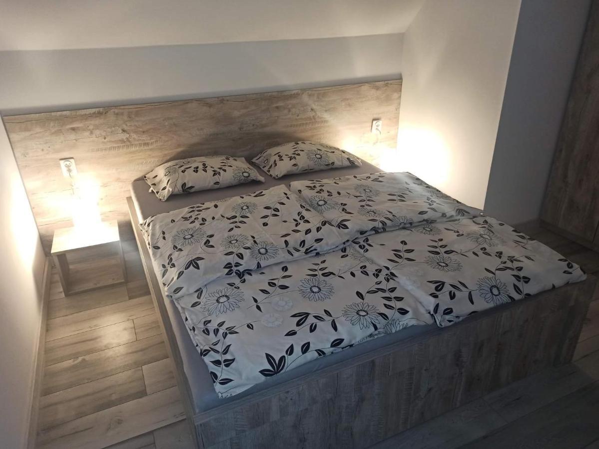 Zakatek Ciszy. Villa Sluchowo Dış mekan fotoğraf