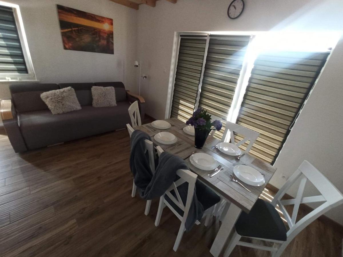 Zakatek Ciszy. Villa Sluchowo Dış mekan fotoğraf